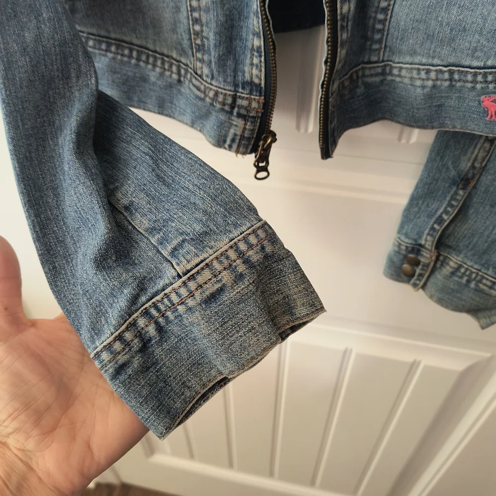 Abercrombie & Fitch Blue Denim Jacket with Hood - Picture 4 of 5